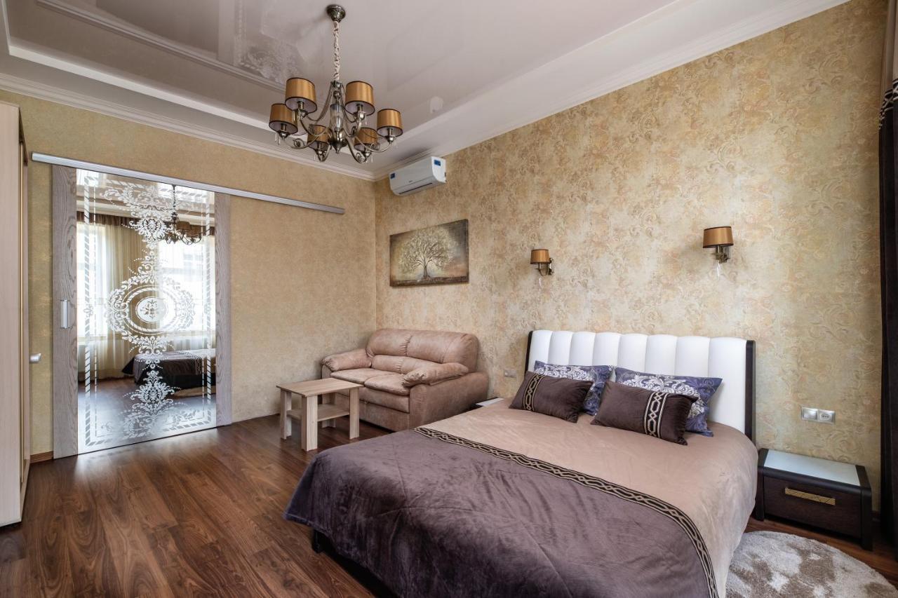 Historic Apartment Sofia In The Old Town Lviv Eksteriør bilde